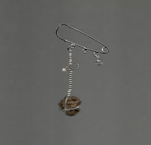 Load image into Gallery viewer, ROCK BROOCH NO.2