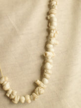 Load image into Gallery viewer, PINCHED NECKLACE
