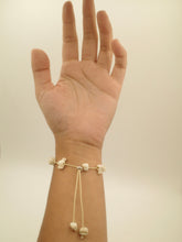 Load image into Gallery viewer, PINCHED BRACELET
