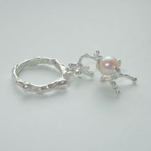 Load image into Gallery viewer, SLEEPING PEARL RING
