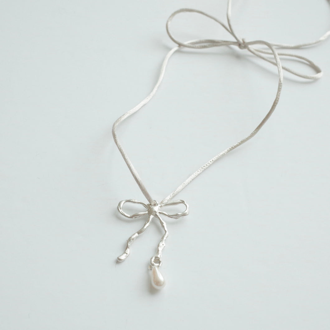 TEARDROP RIBBON